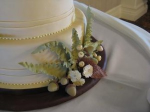 fallweddingcake-bottom-detail